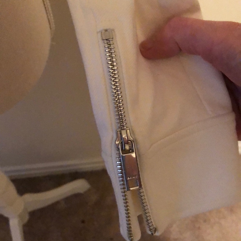 Dkny jacket, white, zipper front xs - Picture 7 of 10